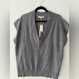 Grey sweater vest XL